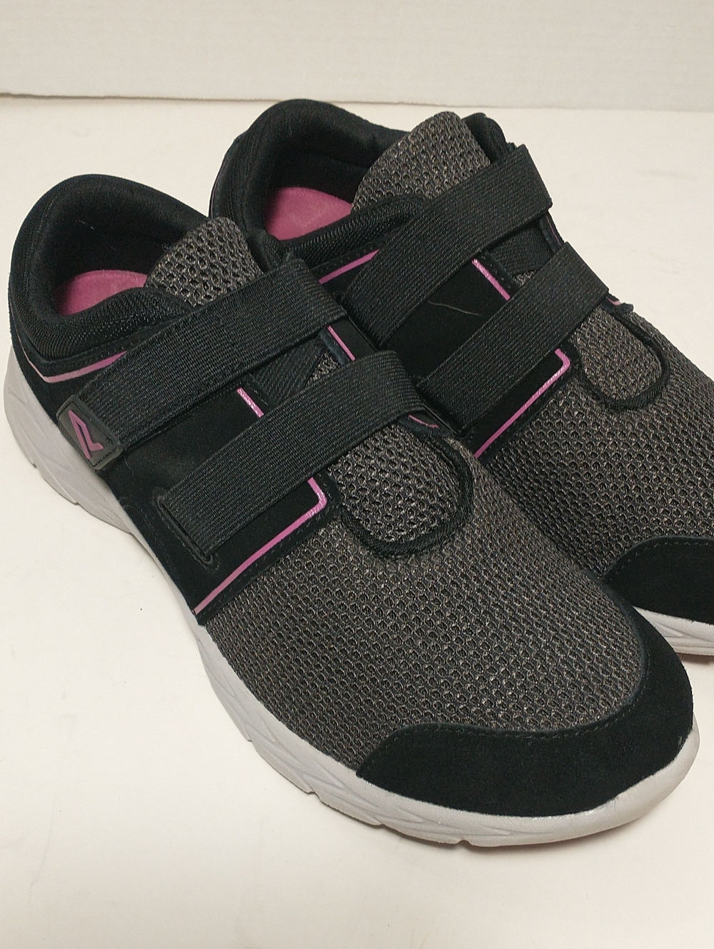 Vionic Ema Hook And Loop Closure Sneaker, Black/Pink, Size 11, Arch Support